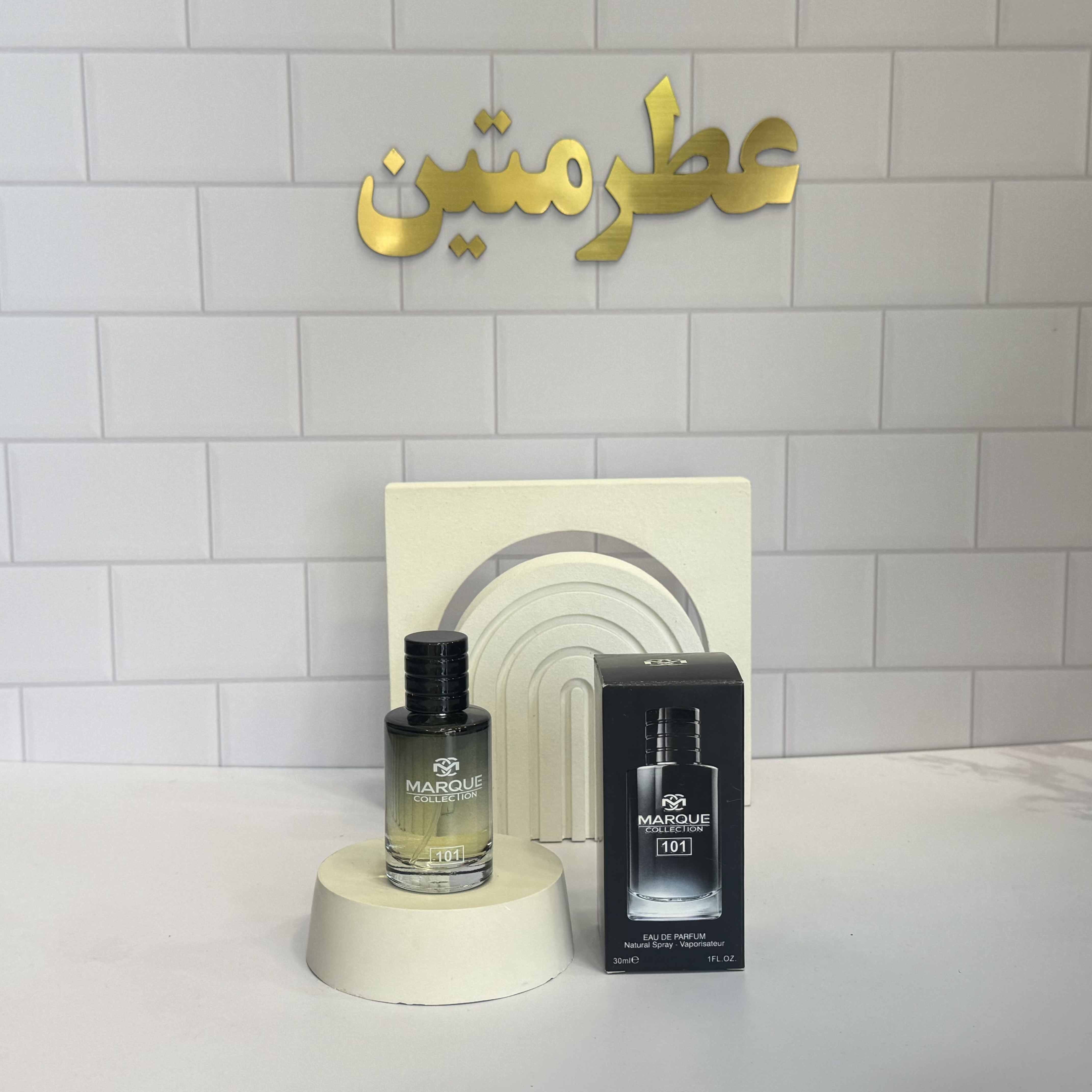 عطر ادو‌پرفیوم مردانه دیور ساواج شرکت مارکو کد ۱۰۱ حجم ۲۵ میل